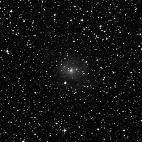 Imagem de referência (DSS2) de ESO138-010 — objeto ainda não capturado no observatório