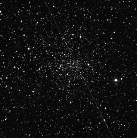 Imagem de referência (DSS2) de IC 166 — objeto ainda não capturado no observatório
