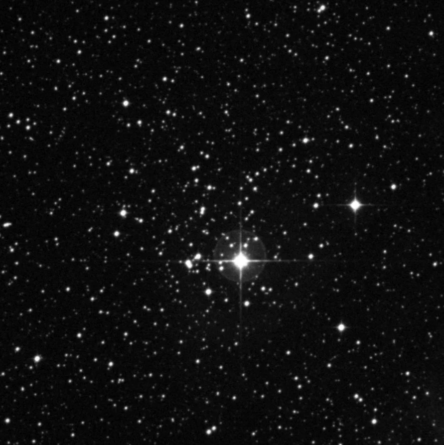 Imagem de referência (DSS2) de IC 2581 — objeto ainda não capturado no observatório