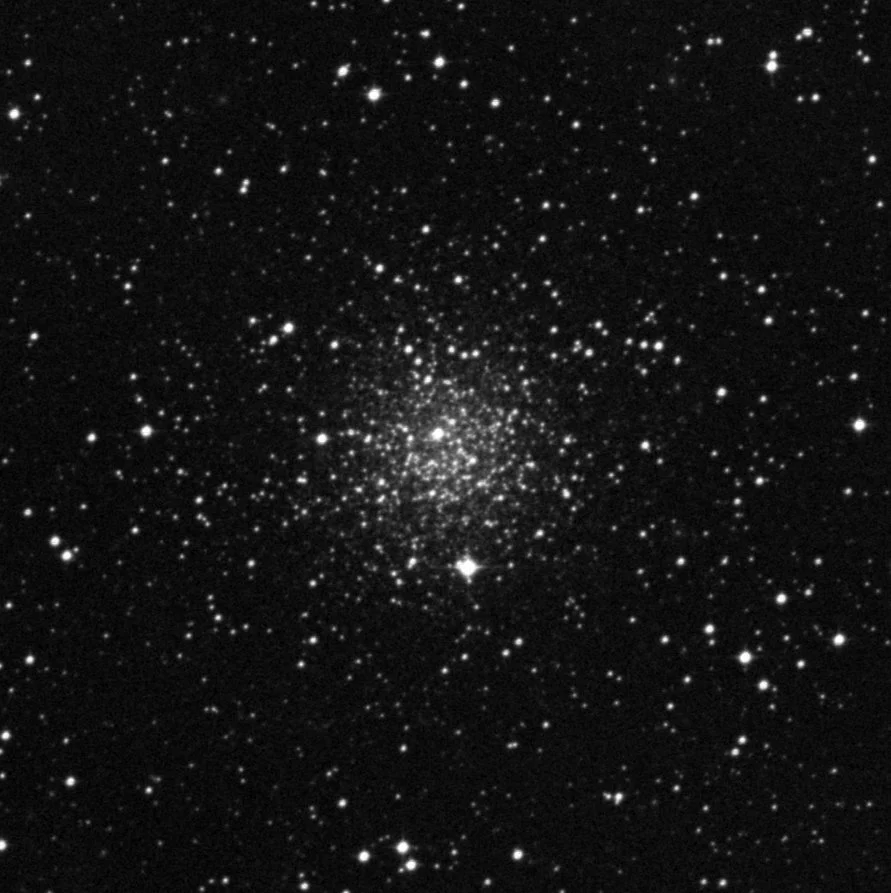 Imagem de referência (DSS2) de IC 4499 — objeto ainda não capturado no observatório