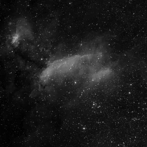 Imagem de referência (DSS2) de IC 4628 — Nebulosa do Camarão — objeto ainda não capturado no observatório