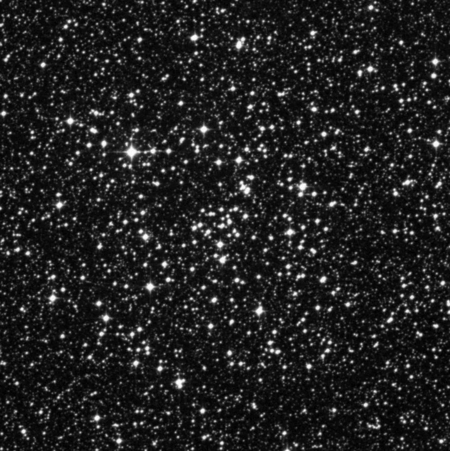 Imagem de referência (DSS2) de IC 4651 — objeto ainda não capturado no observatório