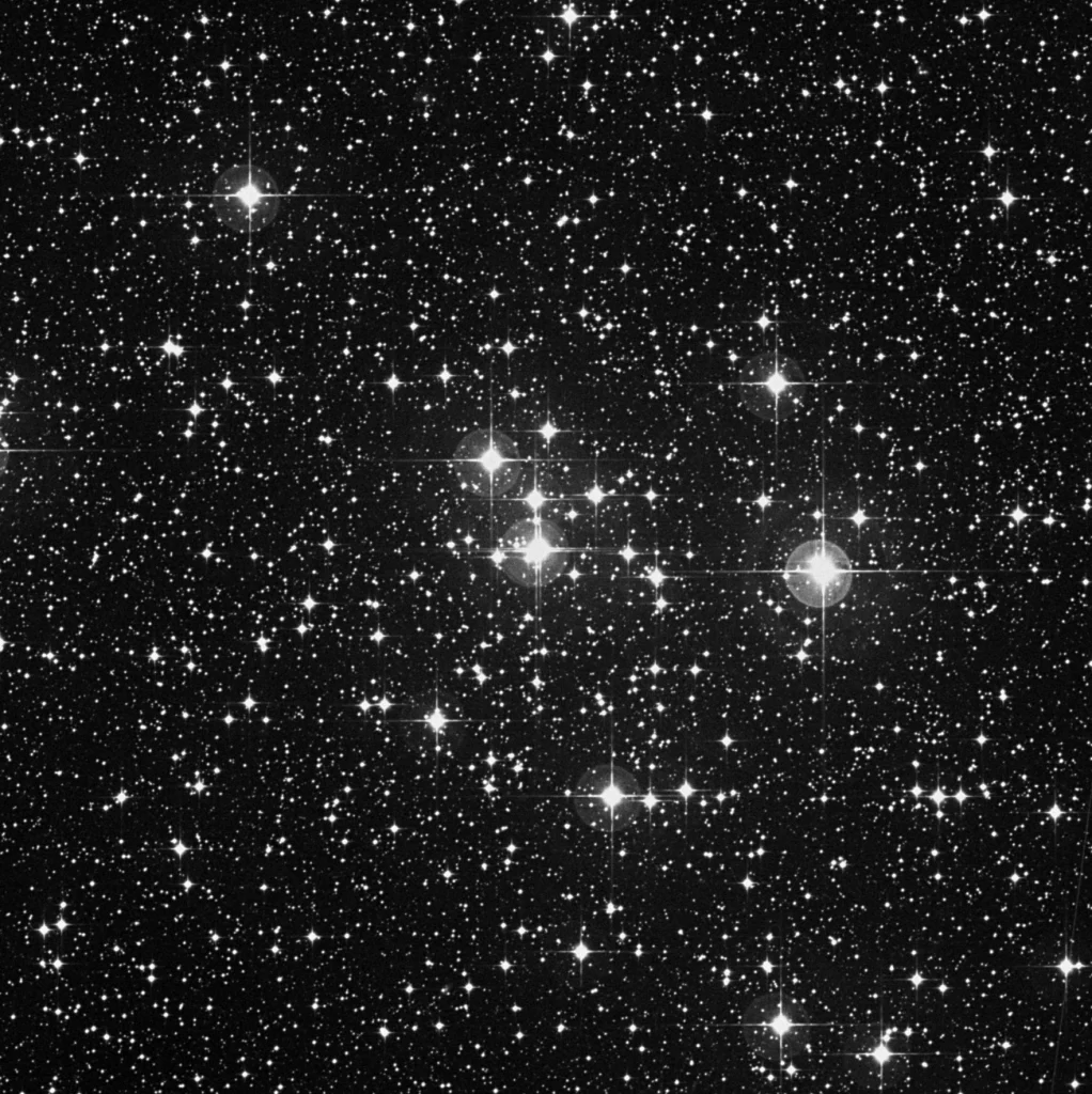 Imagem de referência (DSS2) de M47 — objeto ainda não capturado no observatório