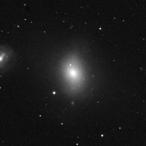 Imagem de referência (DSS2) de M85 — objeto ainda não capturado no observatório