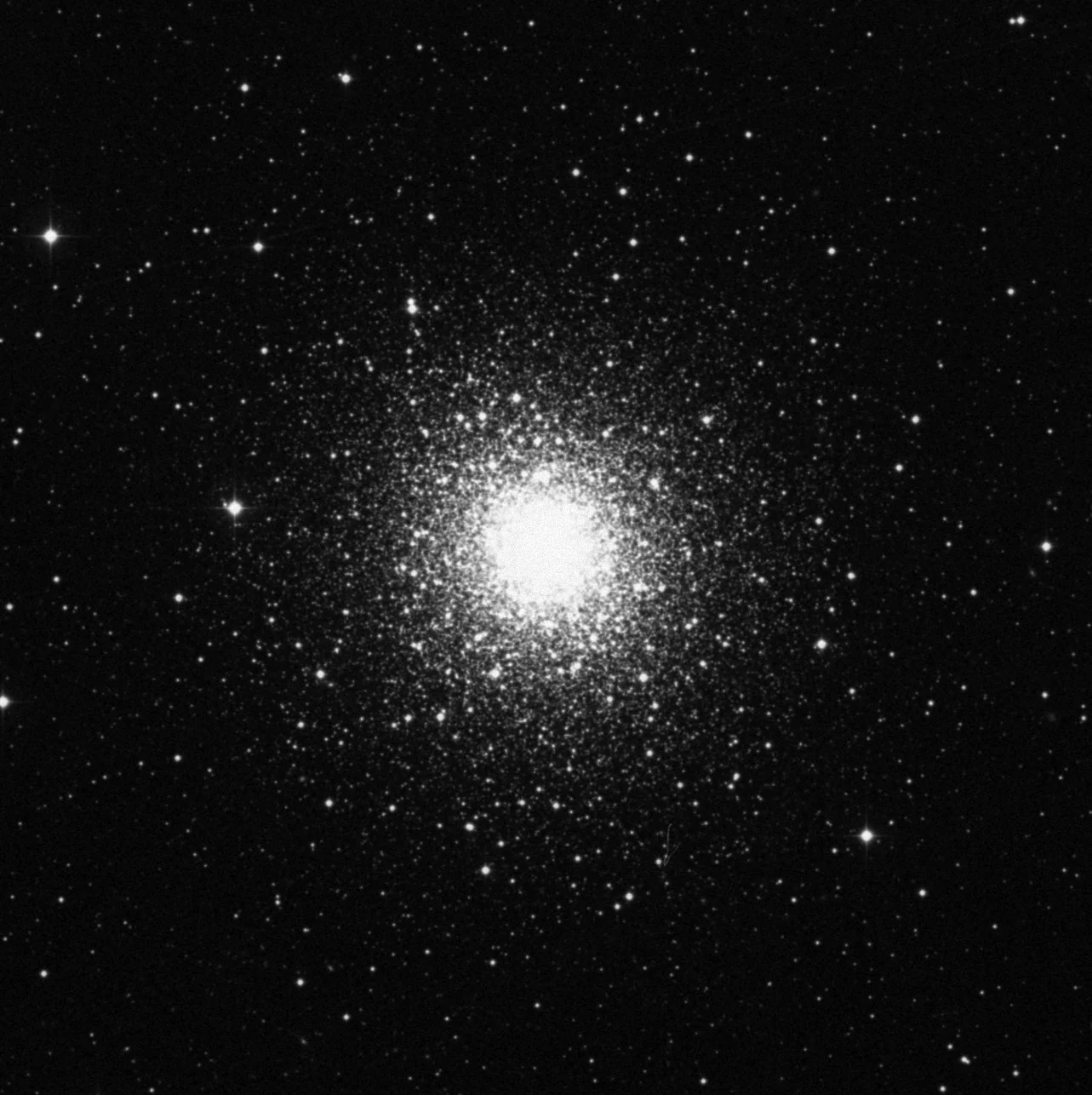 Imagem de referência (DSS2) de M92 — objeto ainda não capturado no observatório