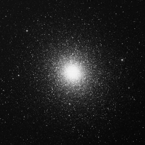 Imagem de referência (DSS2) de NGC 104 — 47 Tucanae — objeto ainda não capturado no observatório