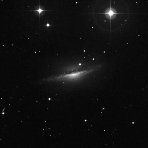 Imagem de referência (DSS2) de NGC 1055 — objeto ainda não capturado no observatório