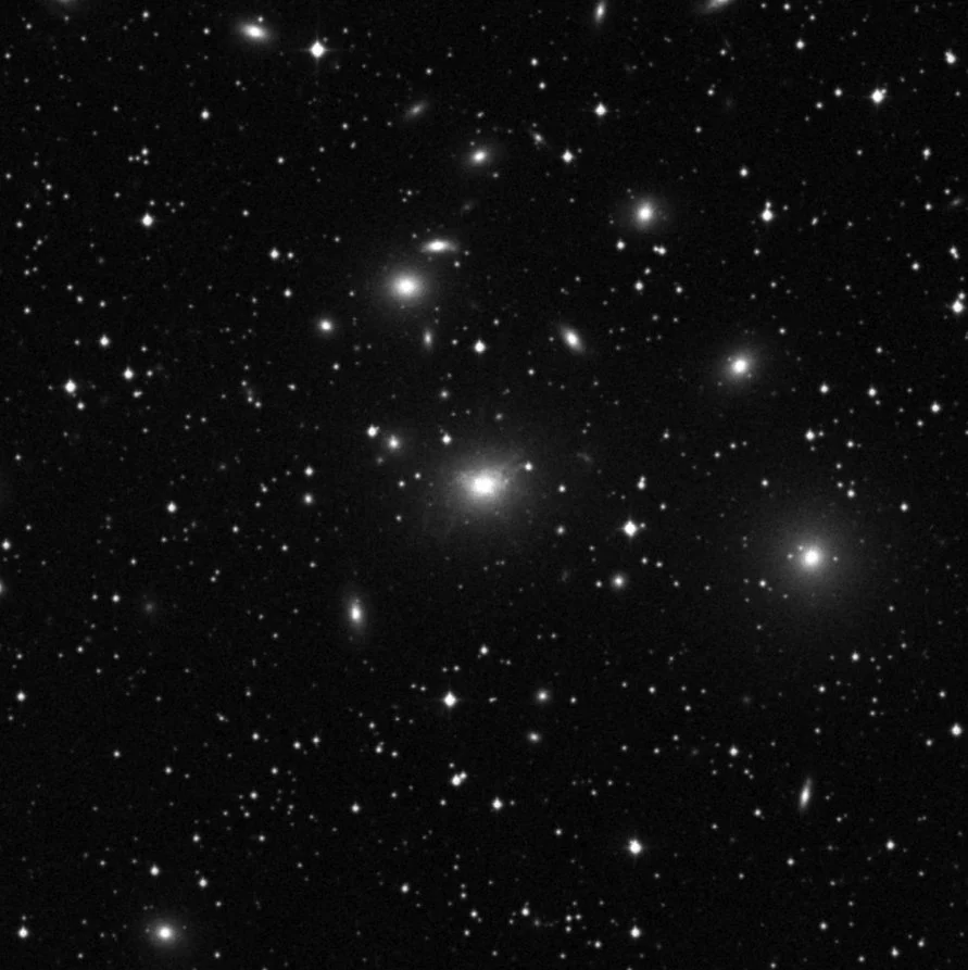 Imagem de referência (DSS2) de NGC 1275 — Perseus A — objeto ainda não capturado no observatório