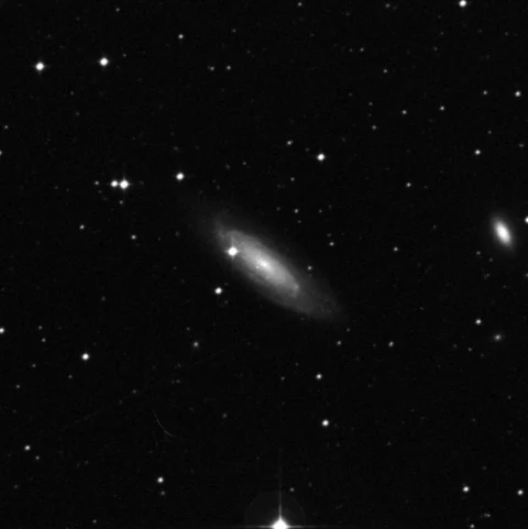 Imagem de referência (DSS2) de NGC 1325 — objeto ainda não capturado no observatório