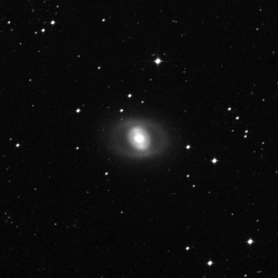 Imagem de referência (DSS2) de NGC 1326 — objeto ainda não capturado no observatório