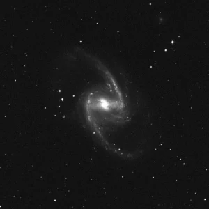 Imagem de referência (DSS2) de NGC 1365 — objeto ainda não capturado no observatório