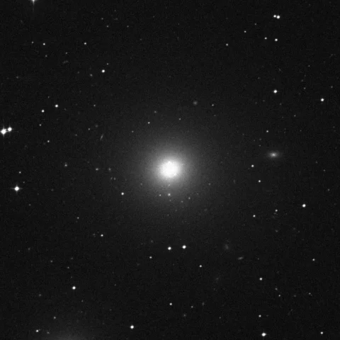 Imagem de referência (DSS2) de NGC 1399 — objeto ainda não capturado no observatório