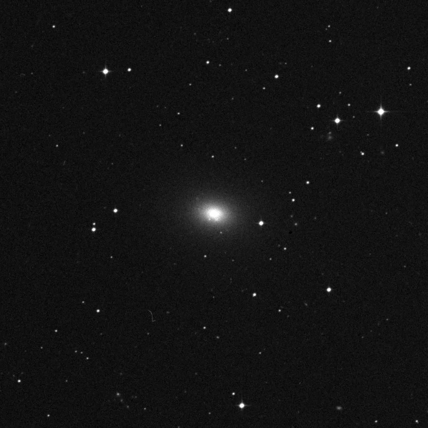 Imagem de referência (DSS2) de NGC 1427 — objeto ainda não capturado no observatório