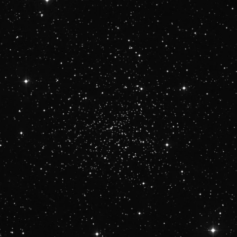 Imagem de referência (DSS2) de NGC 188 — objeto ainda não capturado no observatório
