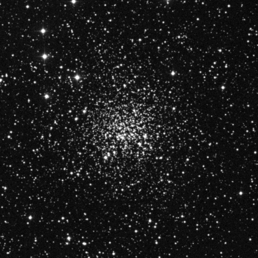 Imagem de referência (DSS2) de NGC 2158 — objeto ainda não capturado no observatório