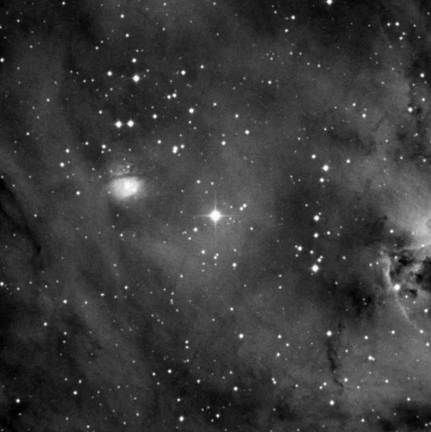 Imagem de referência (DSS2) de NGC 2175 — objeto ainda não capturado no observatório
