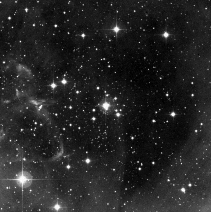 Imagem de referência (DSS2) de NGC 2239 — objeto ainda não capturado no observatório