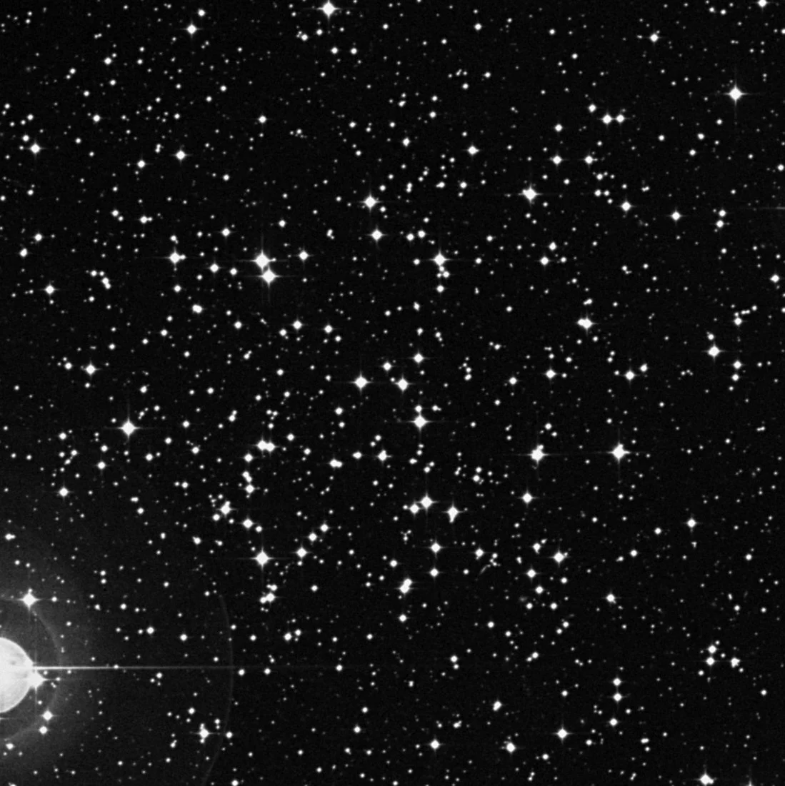 Imagem de referência (DSS2) de NGC 2539 — objeto ainda não capturado no observatório