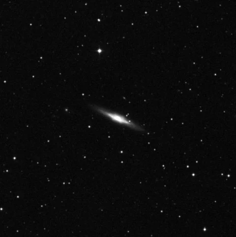 Imagem de referência (DSS2) de NGC 2654 — objeto ainda não capturado no observatório