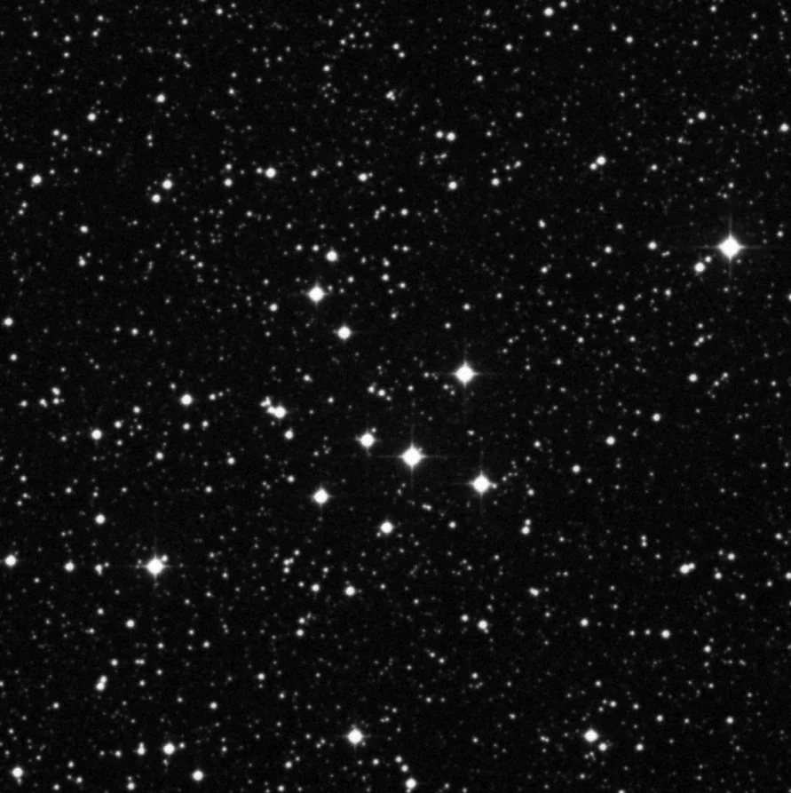 Imagem de referência (DSS2) de NGC 3228 — objeto ainda não capturado no observatório