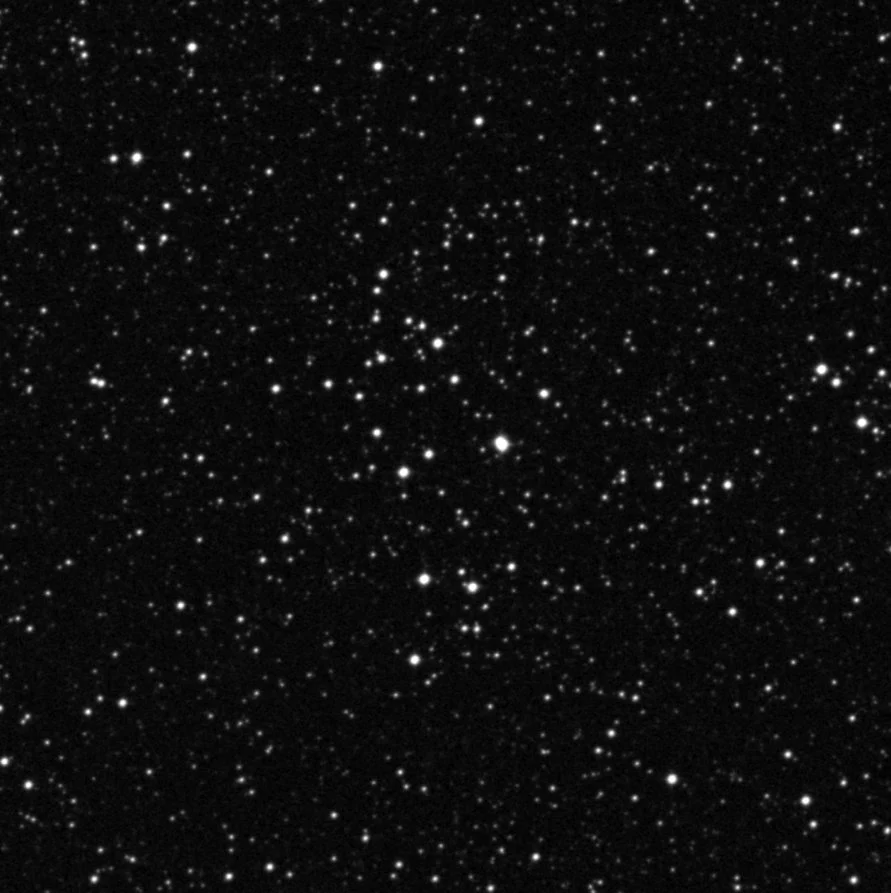 Imagem de referência (DSS2) de NGC 3330 — objeto ainda não capturado no observatório