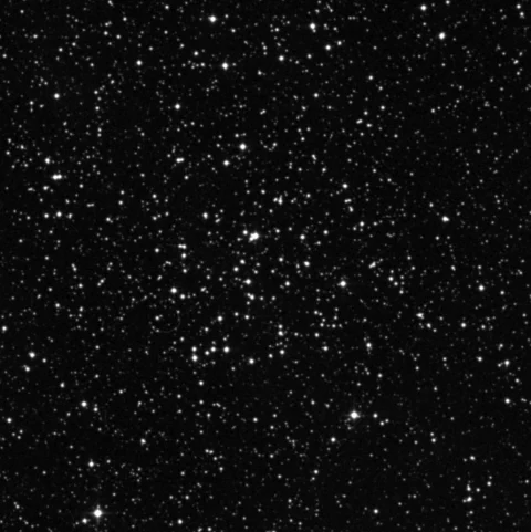 Imagem de referência (DSS2) de NGC 381 — objeto ainda não capturado no observatório