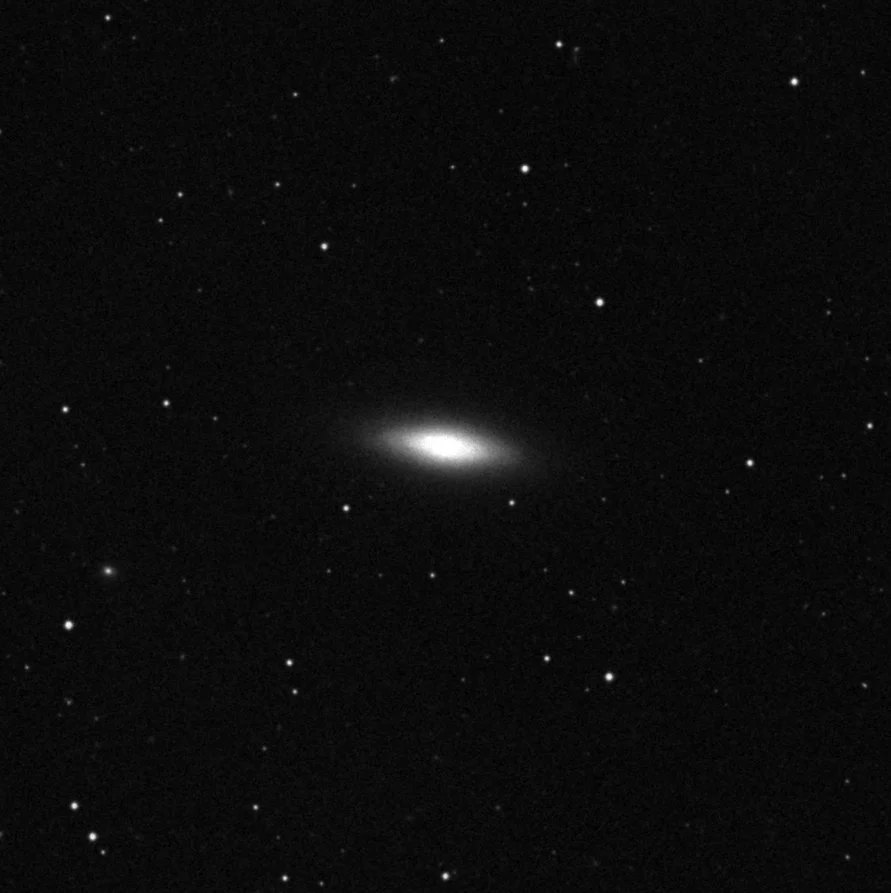 Imagem de referência (DSS2) de NGC 4036 — objeto ainda não capturado no observatório