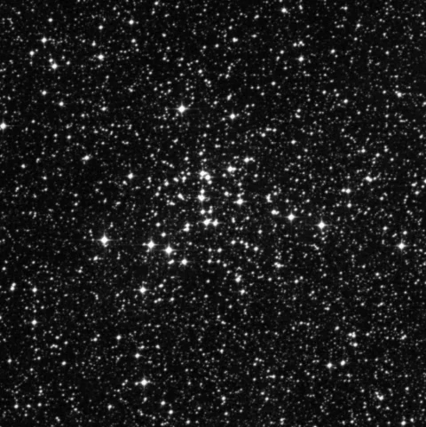 Imagem de referência (DSS2) de NGC 4103 — objeto ainda não capturado no observatório
