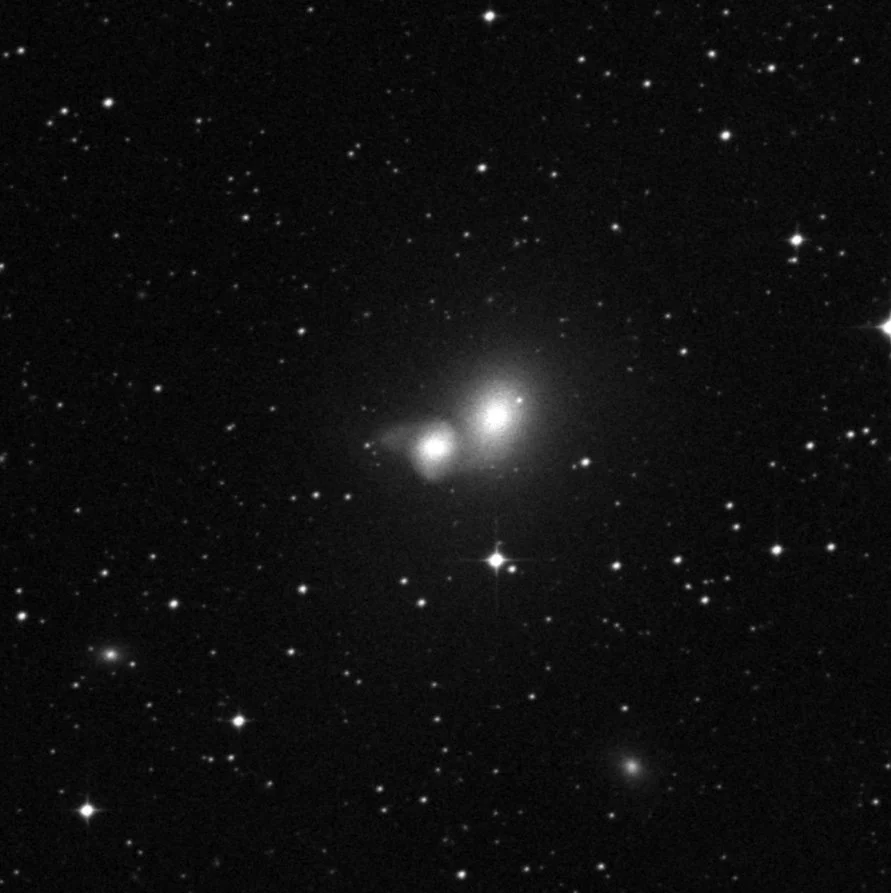 Imagem de referência (DSS2) de NGC 4106 — objeto ainda não capturado no observatório