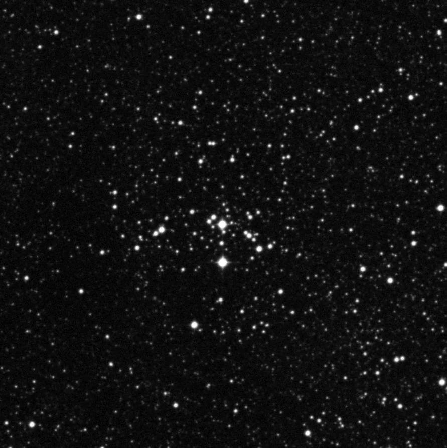 Imagem de referência (DSS2) de NGC 4463 — objeto ainda não capturado no observatório