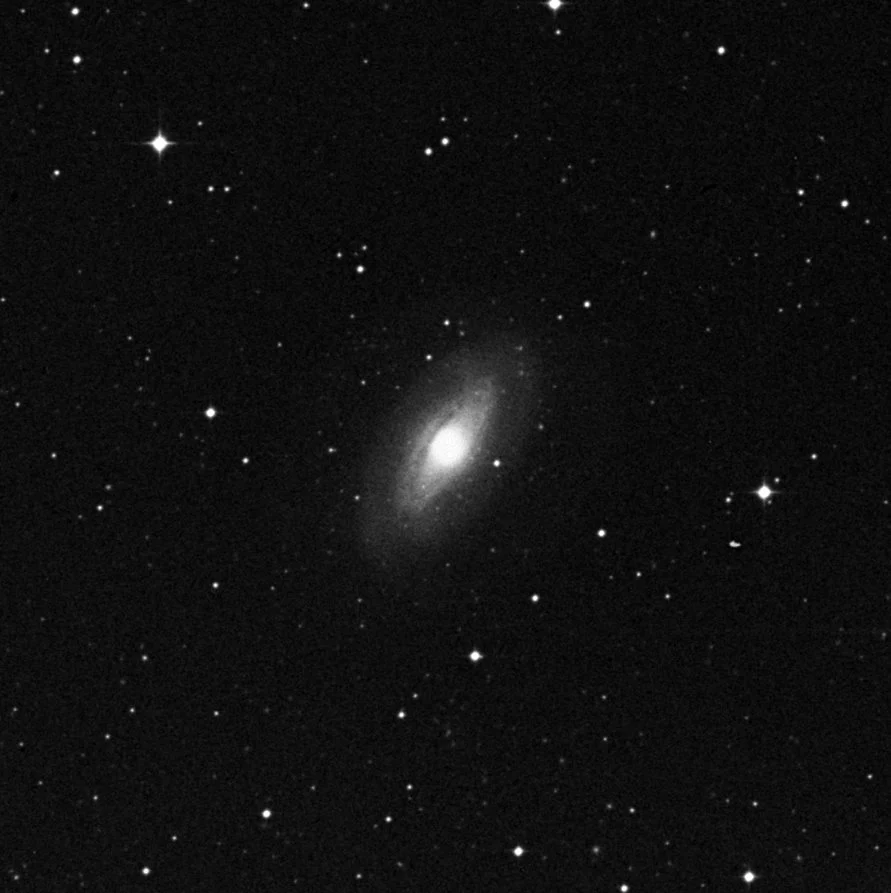 Imagem de referência (DSS2) de NGC 4772 — objeto ainda não capturado no observatório
