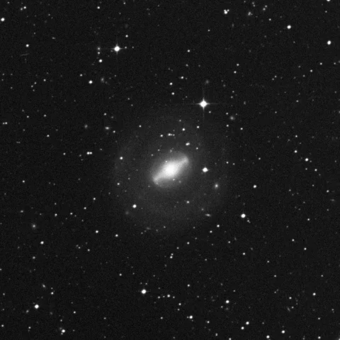 Imagem de referência (DSS2) de NGC 5101 — objeto ainda não capturado no observatório