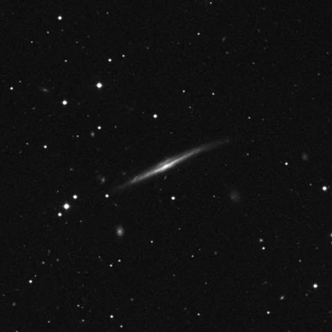 Imagem de referência (DSS2) de NGC 5529 — objeto ainda não capturado no observatório