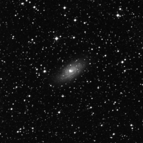Imagem de referência (DSS2) de NGC 5530 — objeto ainda não capturado no observatório