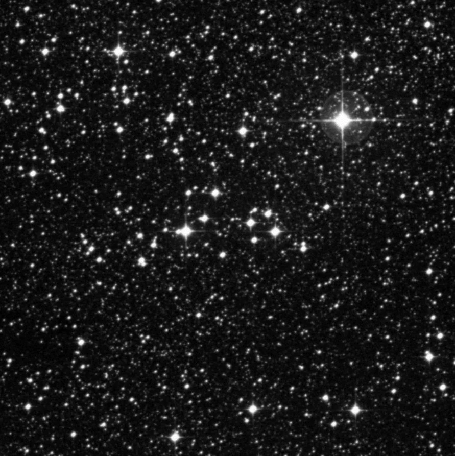 Imagem de referência (DSS2) de NGC 5662 — objeto ainda não capturado no observatório