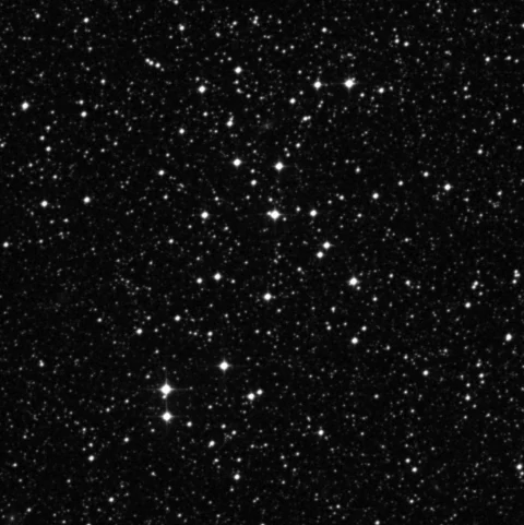 Imagem de referência (DSS2) de NGC 6025 — objeto ainda não capturado no observatório