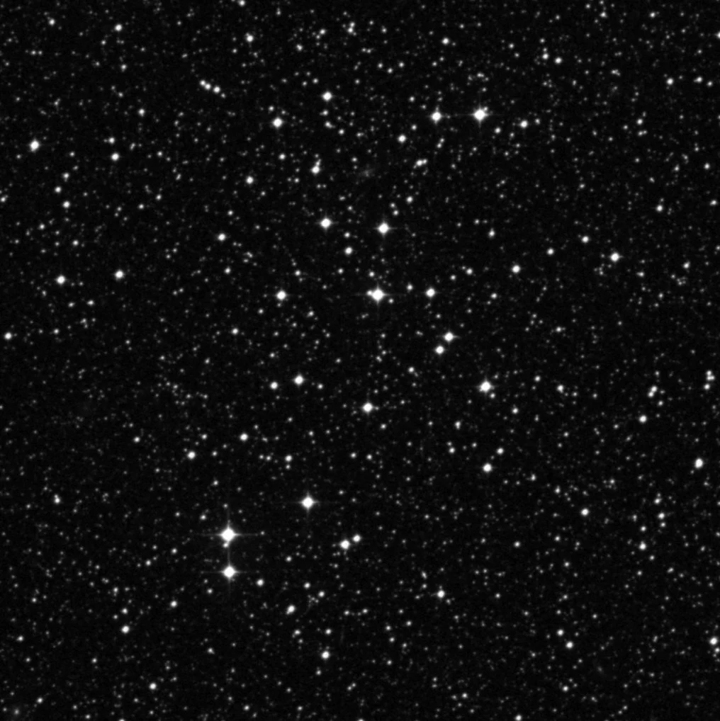 Imagem de referência (DSS2) de NGC 6025 — objeto ainda não capturado no observatório