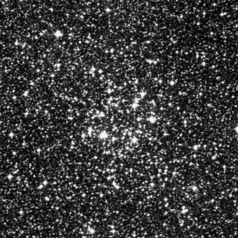 Imagem de referência (DSS2) de NGC 6067 — objeto ainda não capturado no observatório