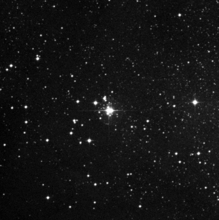 Imagem de referência (DSS2) de NGC 6193 — objeto ainda não capturado no observatório
