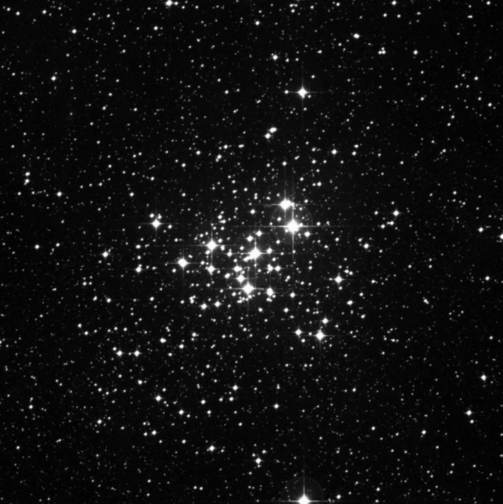 Imagem de referência (DSS2) de NGC 6231 — objeto ainda não capturado no observatório