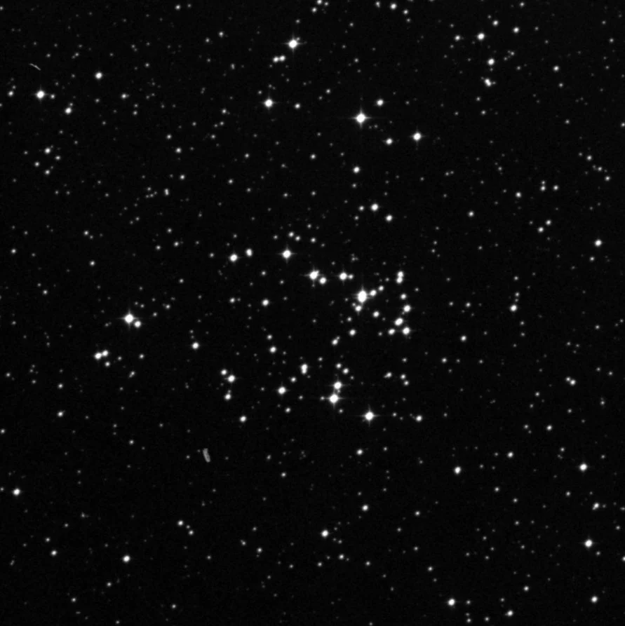 Imagem de referência (DSS2) de NGC 6268 — objeto ainda não capturado no observatório