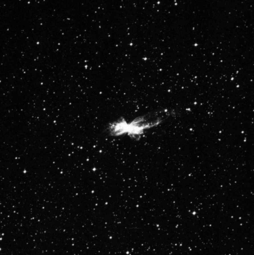 Imagem de referência (DSS2) de NGC 6302 — Nebulosa da Borboleta — objeto ainda não capturado no observatório