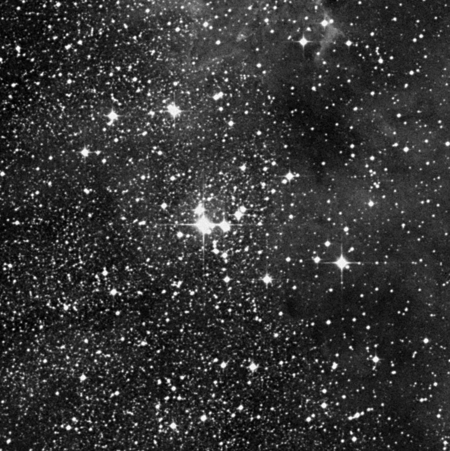 Imagem de referência (DSS2) de NGC 6604 — objeto ainda não capturado no observatório