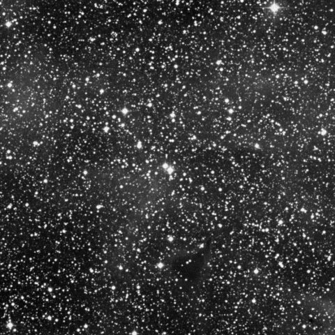 Imagem de referência (DSS2) de NGC 6883 — objeto ainda não capturado no observatório