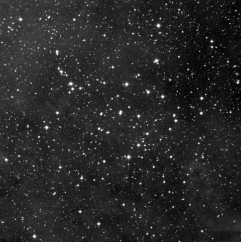 Imagem de referência (DSS2) de NGC 6997 — objeto ainda não capturado no observatório