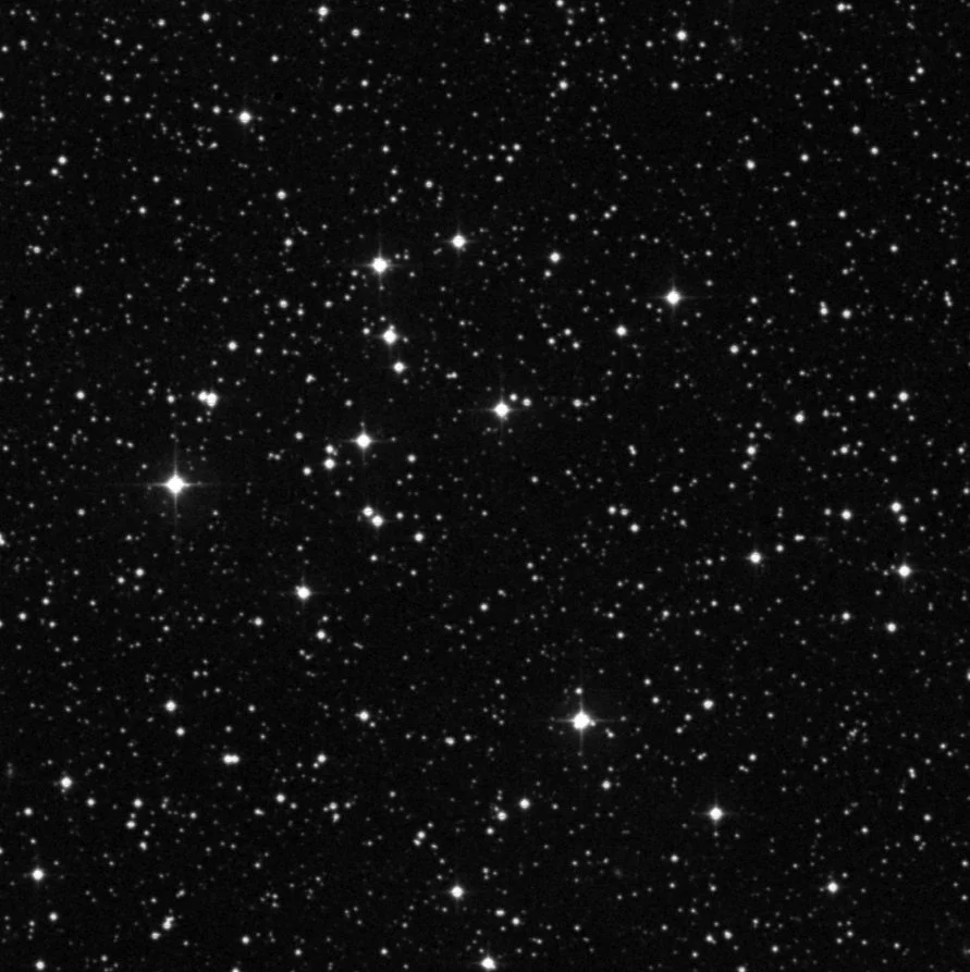 Imagem de referência (DSS2) de NGC 7063 — objeto ainda não capturado no observatório