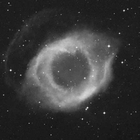 Imagem de referência (DSS2) de NGC 7293 — Nebulosa da Hélice — objeto ainda não capturado no observatório