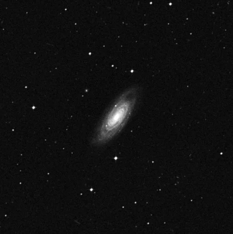 Imagem de referência (DSS2) de NGC 7606 — objeto ainda não capturado no observatório