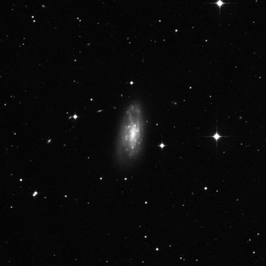 Imagem de referência (DSS2) de NGC 7713 — objeto ainda não capturado no observatório